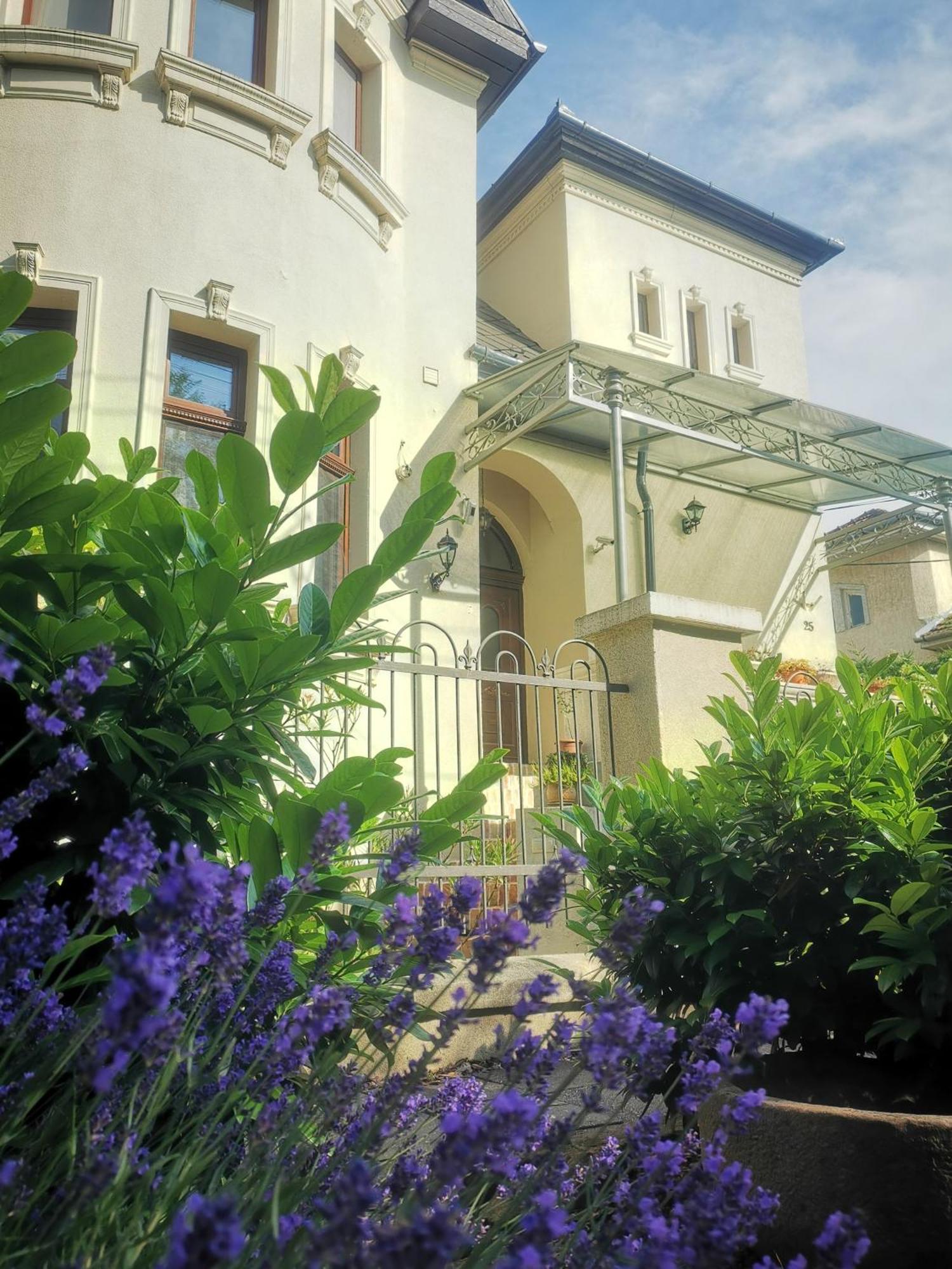 Kuria Apartman Budapest With Free Parking Extérieur photo
