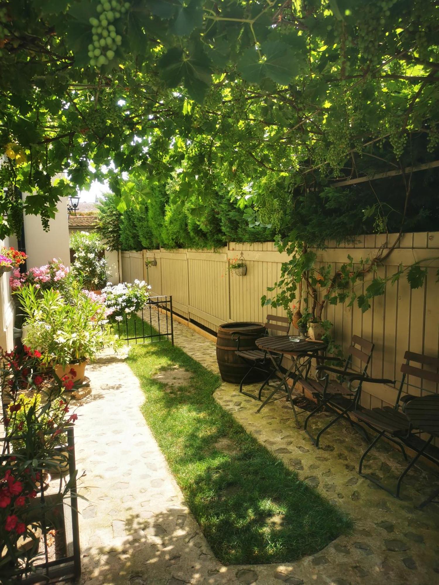 Kuria Apartman Budapest With Free Parking Extérieur photo