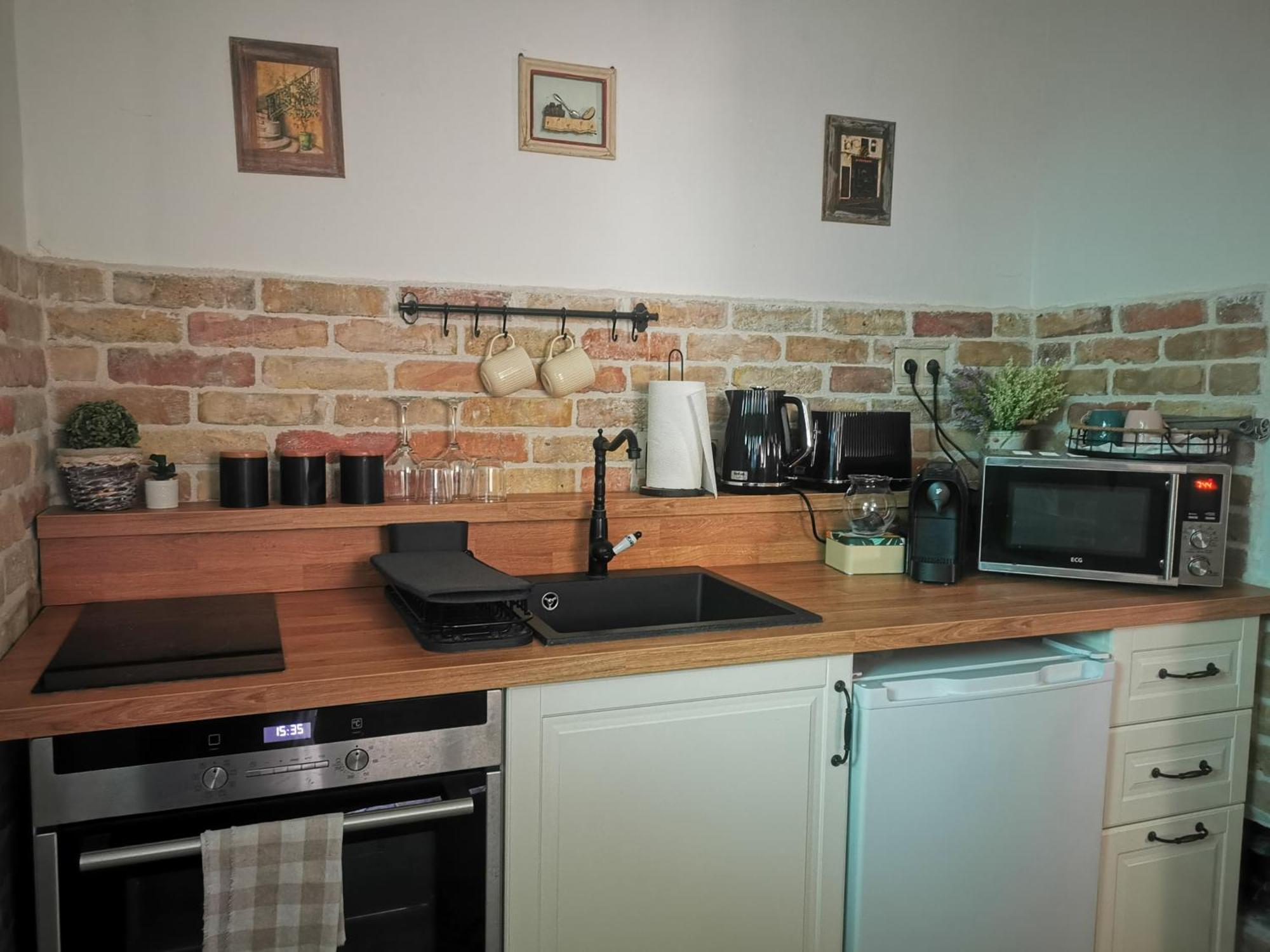 Kuria Apartman Budapest With Free Parking Extérieur photo