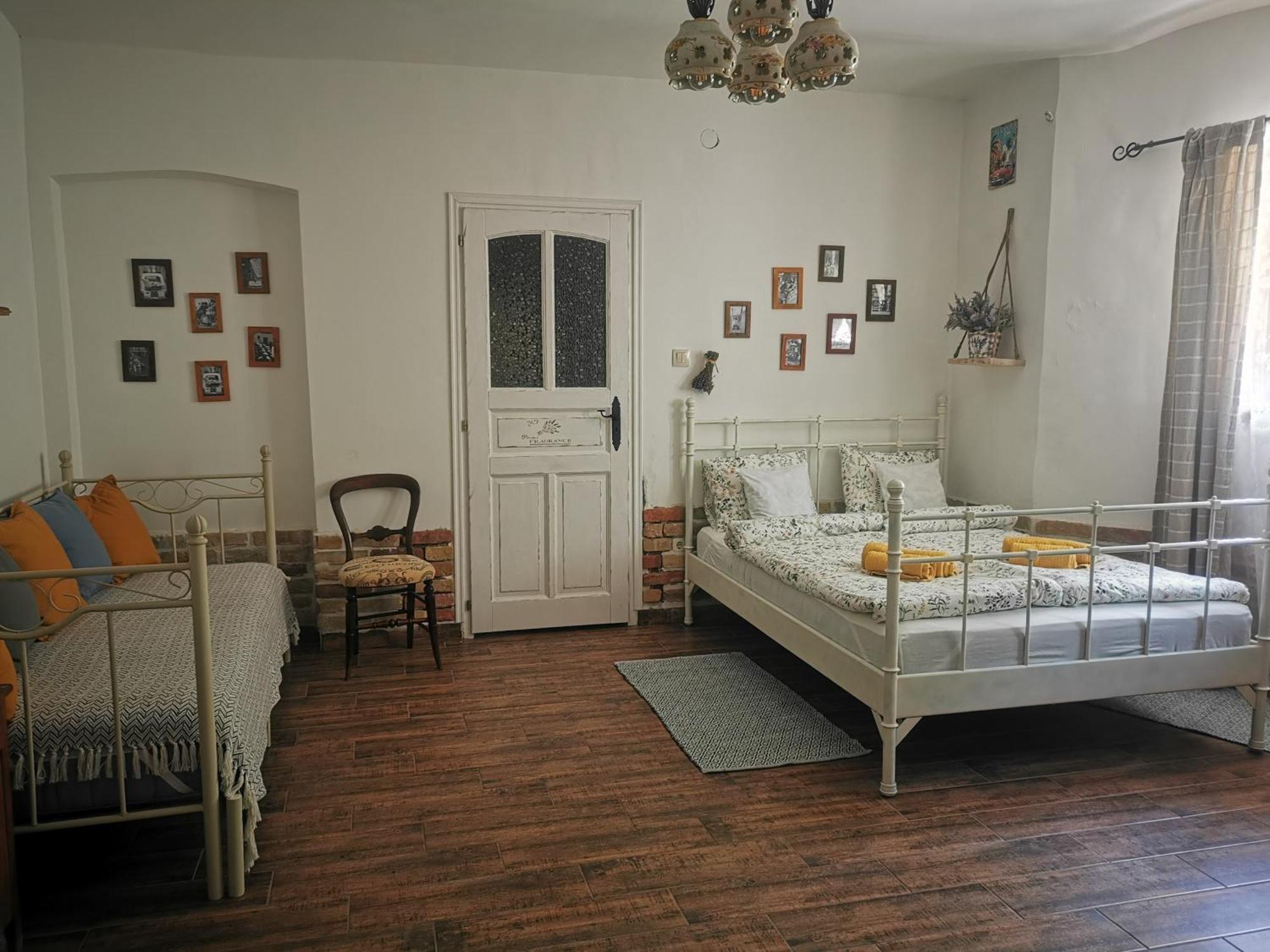 Kuria Apartman Budapest With Free Parking Extérieur photo