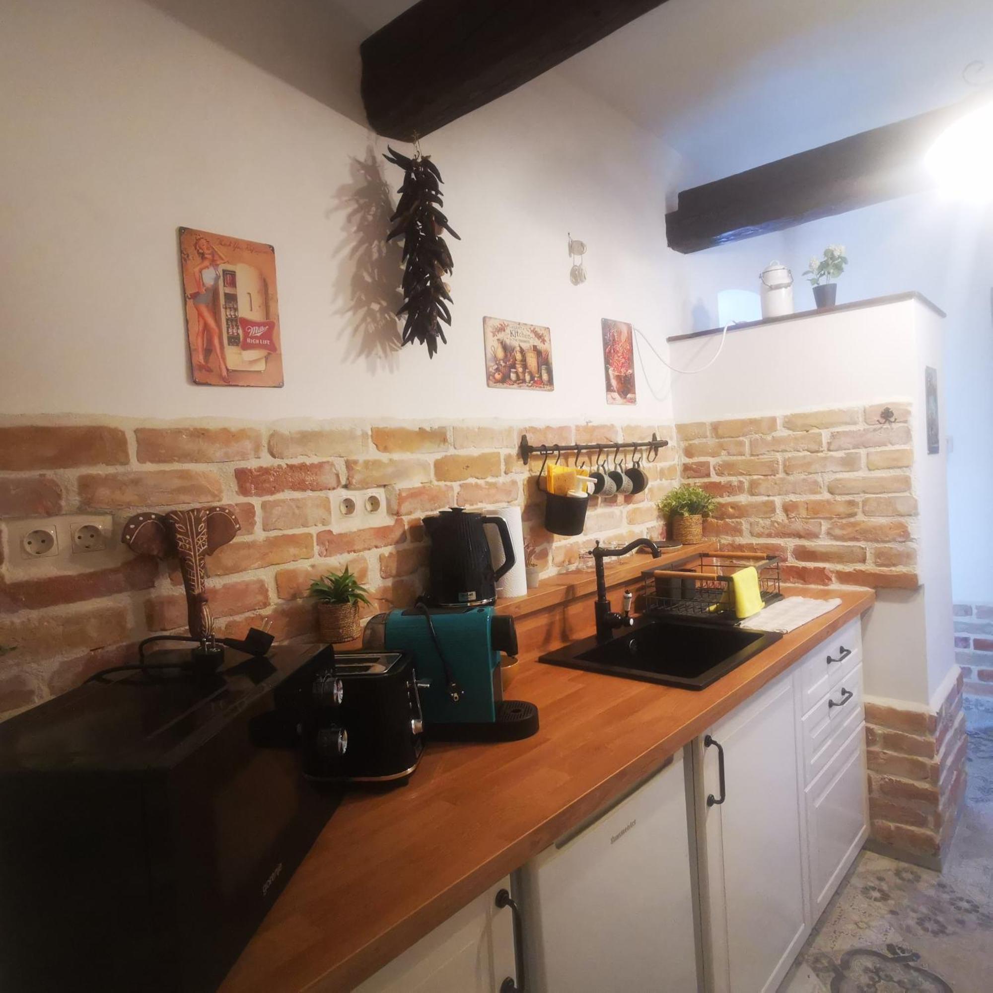 Kuria Apartman Budapest With Free Parking Extérieur photo